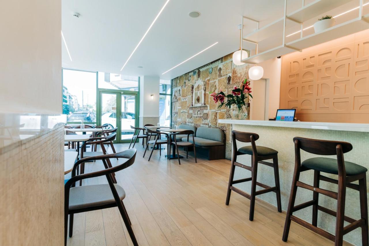 Athinais Hotel 3*