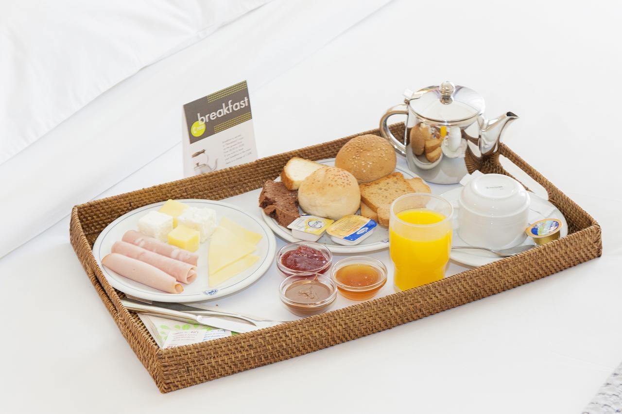 Athinais Otel 3*